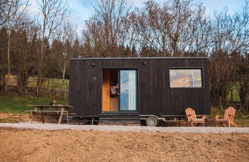 Saint-Marcel-dʼUrfe Cabin | Pea - Parcel Tiny House - Tiny House à 1h30 de Lyon au coeur des monts du Massif Central MAE-3293