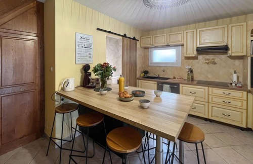 Sernhac House | Pet friendly home in Sernhac