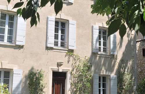 Merindol House | Property with great character, beautiful gardens and a fantastic swimming pool