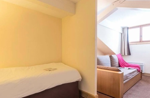 Courchevel Apartment | Résidence Pierre & Vacances Premium Les Chalets du Forum **** - Apartment sleeps 10 - 3 bedrooms - Balcony - Mountain view