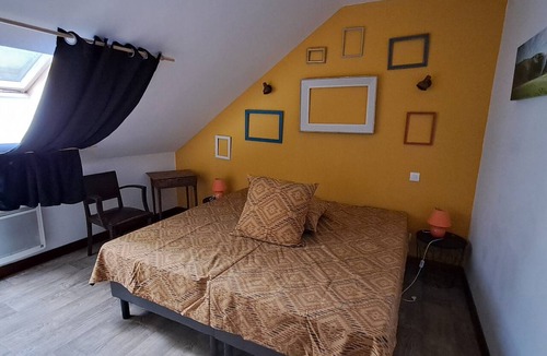 Saint-Pierre-de-Fursac Bed & Breakfast | Red and Yellow Rooms, Table d'Hôte with Terrace, Shared Garden and Wi-Fi
