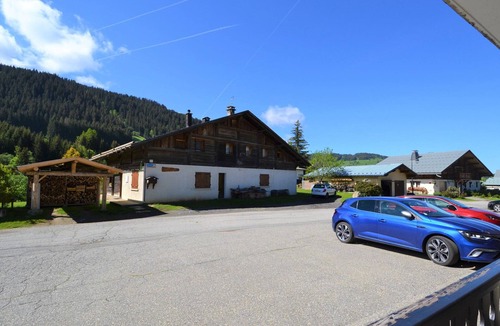 Notre-Dame-de-Bellecombe Apartment | Renovated studio near slopes with parking, quiet and comfortable for 4 people