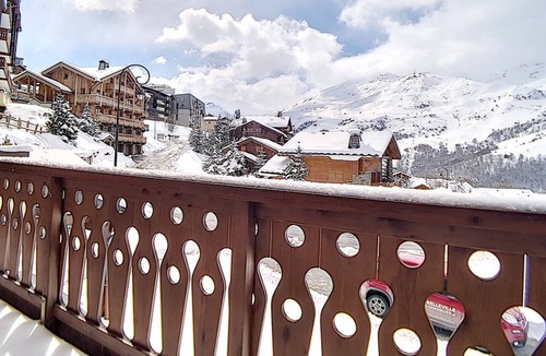 Les Menuires Apartment | Renovated apartment 8 pers, balcony & sauna in Les Menuires, WIFI included