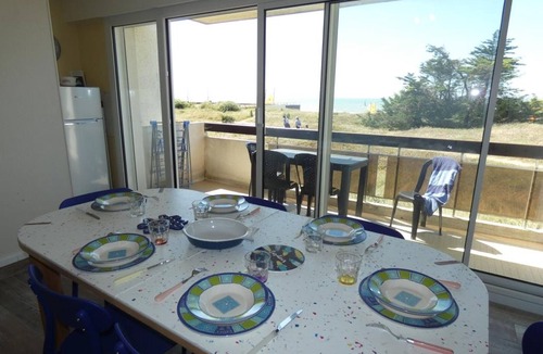 Notre-Dame-de-Monts Apartment | Renovated sea view apartment in Notre-Dame-de-Monts - 6 people