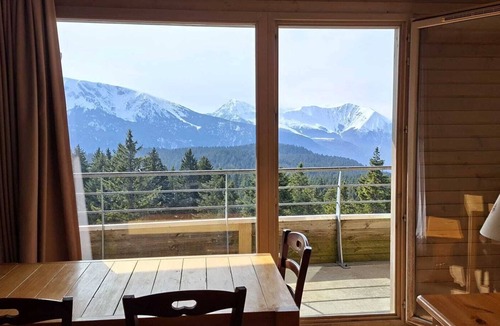 Chamrousse Apartment | Rental in Chamrousse " l'écrin des neiges " At the foot of the slopes, magnificent view