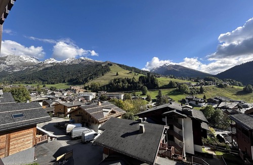 La Clusaz Apartment | RESIDENCE 2-235 - Village-center studio, close to the slopes - Wi-Fi - Garage