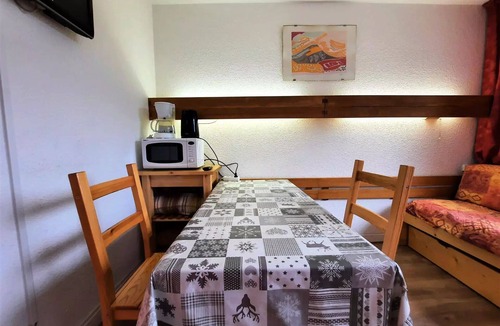 Les Menuires Apartment | Residence Chaviere - Studio 2 pers - ski to the foot - à la Croisette