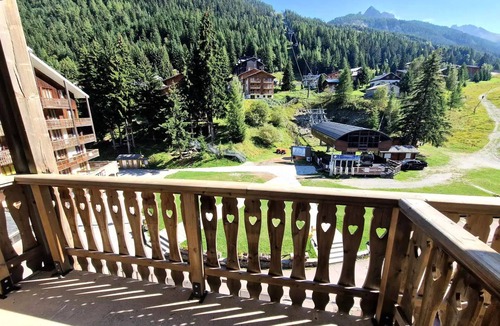 Valfrejus Apartment | Residence Le Thabor - studio 4 people in the heart station 19m2