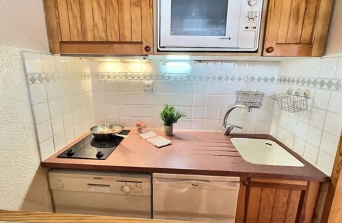 Val-d'Isere Apartment | Residence Verdets Ii - Charming studio/mezzanine for 4 people in Val d'Isère 250m from the village centre and 400m from the slopes