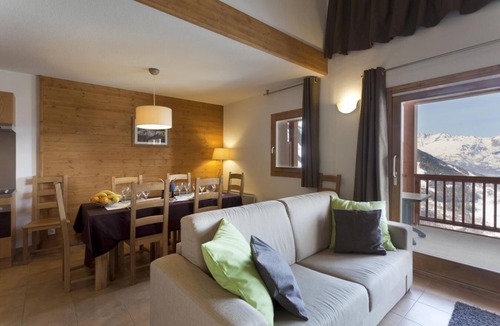 Sainte-Foy-Tarentaise Apartment | Resort center, swimming pool, balcony, tv, ski locker, 57-58m², Sainte Foy Tarentaise