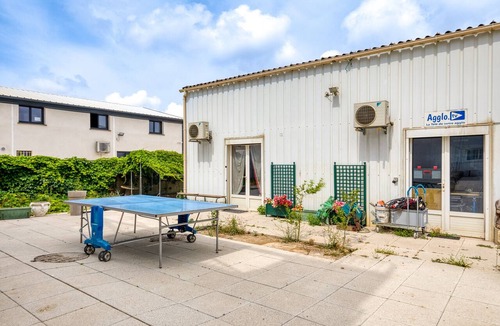 Mudaison Apartment | Room 'Chambre 1' with Shared Terrace, Shared Garden and Wi-Fi, 10 Minutes from the Beach