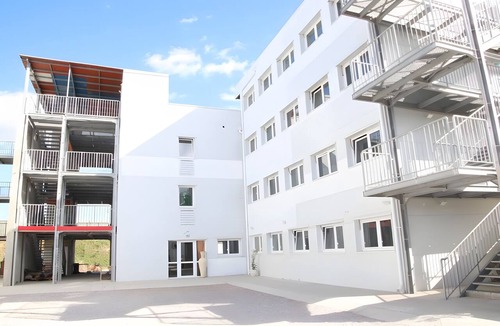 Mauguio Apartment | Room with Shared Terrace and Wi-Fi, 10 Minutes from the Beach