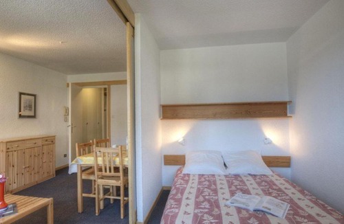Chantemerle Apartment | Séjour montagne à Serre-Chevalier, appartement 4 pers. avec balcon, proche commerces. - FR-1-330E-69