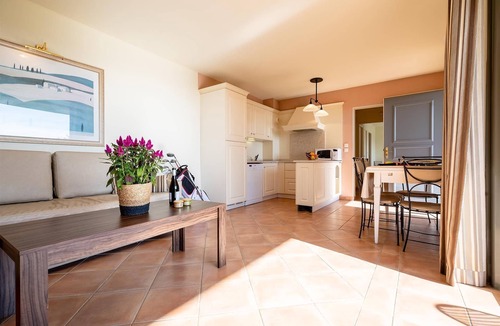 Saumane-de-Vaucluse Condo | Séjour provençal 7p : clim, tennis & piscine