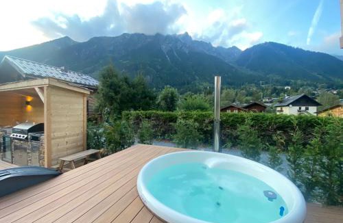 Chamonix-Mont-Blanc Ski Chalet | Sauna Bain Nordique Cinéma Vue Montange