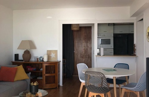 Pornichet Apartment | Seafront apartment La Baule/Pornichet. Beach at the foot of the building!