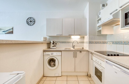 Lamalou-les-Bains Apartment | Secure, Air-Conditioned 43m² T2 Apartment with Wi-Fi