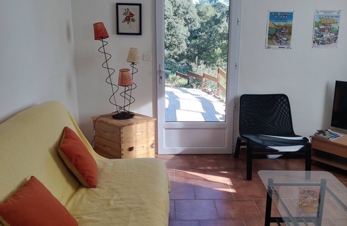 Lieuran-Cabrieres House | Self-catering cottage near Lac du Salagou