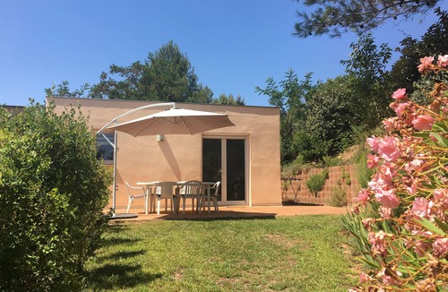 Meyreuil House | Self-contained apartment with private garden 5km from Aix-en Provence
