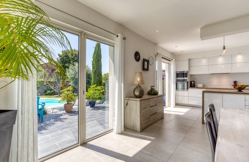 Frontignan Villa | Serene, Family-Friendly Villa du Soleil: Comfort Between Sea and Countryside