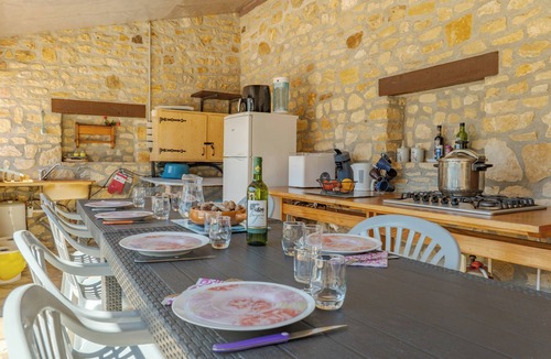 La Fagette Villa | Sergetta, a house with a big pool and huge garden