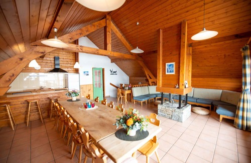 Oz-en-Oisans Ski Chalet | Ski Chalet 2 min from Gondolas in Oz en Oisans ski resort (private Sauna)