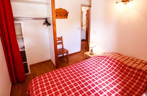 Val-d'Isere Apartment | Ski in / out cosy 1 bed apartment on the snowfront seasonal let