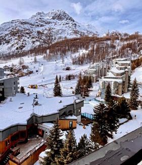Val-d'Isere Apartment | Ski-In Ski-Out Cozy Cabin 1 min lift 5 min village center Perfect Val-d'Isère base