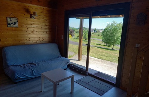 Saint-Genes-Champespe Ski Chalet | Skiing & hiking Sancy: 6-person chalet 20 min Super-Besse