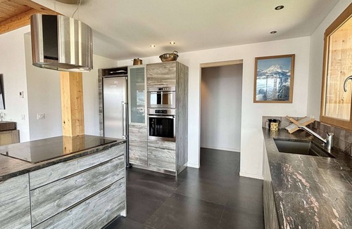 Notre-Dame-de-Bellecombe Ski Chalet | Spacious chalet with sauna and jacuzzi, near Notre-Dame-de-Bellecombe