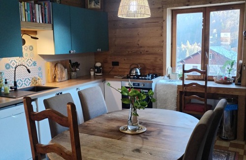 Bonnevaux Apartment | Spacious 4-bedroom apartment in quiet village between Châtel Morzine & Lac Leman
