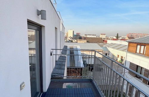La Courneuve Apartment | Spacious accommodation on the outskirts of Paris