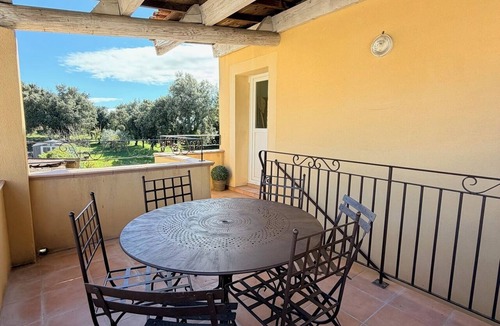 Vacqueyras Apartment | Spacious, air-conditioned apartment with a terrace between Dentelles Ventoux and Avignon