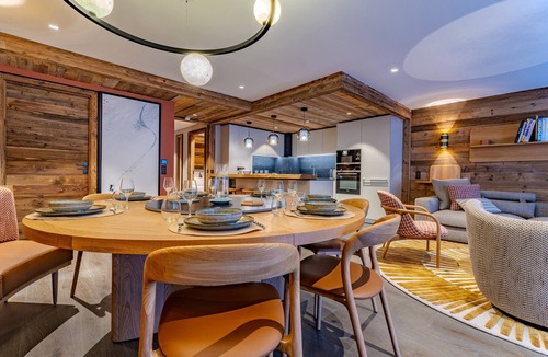 Meribel Centre Apartment | Spacious and bright apartment in Méribel, max 10 guests