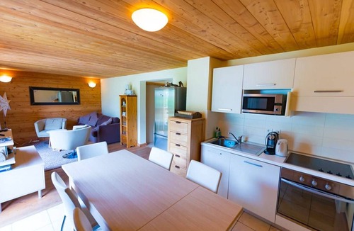 Monetier-les-Bains Apartment | Spacious 3-bedroom apartment, balcony, fully equipped kitchen