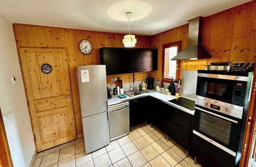 Mont-Dore Ski Chalet | Spacious French Chalet Stay for 10