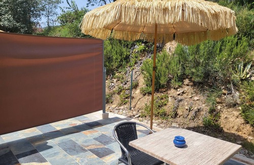 Reynes Apartment | Spacious, fully equipped studio with a terrace, large pool, and shared kitchen