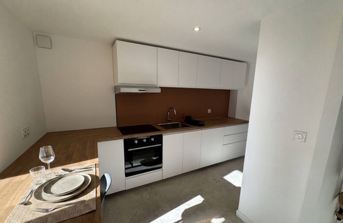 Faubourg Apartment | Spacious renovated apartment in the heart of Nîmes