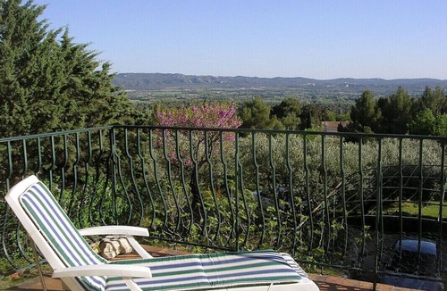 Merindol House | Spacious villa with superb views of the Luberon