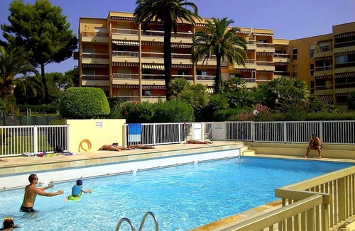 Golfe Juan Condo | Studio any comfort 2 people in residence of standing