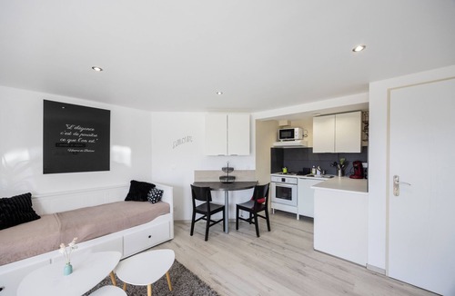 Poisy Apartment | Studio Bonheur new Annecy/Poisy beautiful view quiet