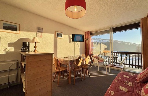 Notre-Dame-de-Bellecombe Apartment | Studio cosy à Notre-Dame-de-Bellecombe proche des pistes - FR-1-595-19