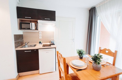 Ax-les-Thermes Apartment | Studio for 4 near Pyrenees Ski Slopes