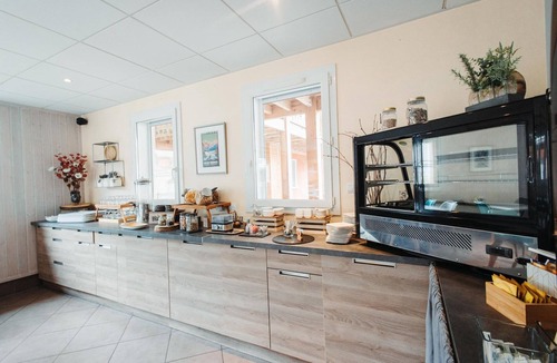 Ax-les-Thermes Apartment | Studio for 4 near Pyrenees Ski Slopes