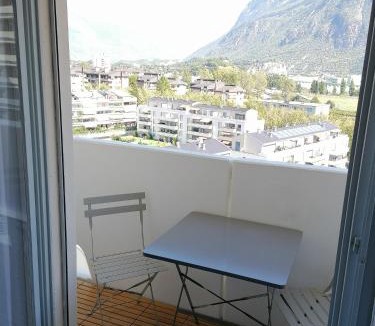 Corin-de-la-Crete Apartment | Studio vue imprenable