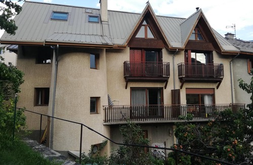Briancon Apartment | Studio with parking for 2-3 people in Briançon center 700 m from cable car