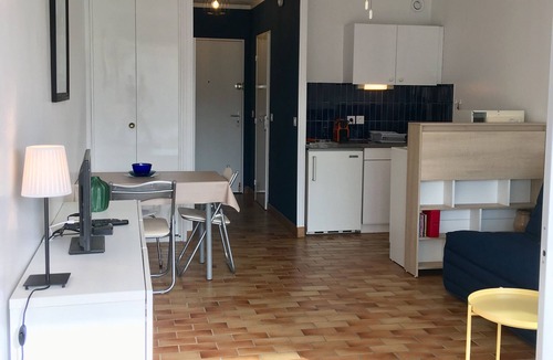 Carnon-Plage Apartment | Studio with sea view, and private parking, close to the Beach and the Port!