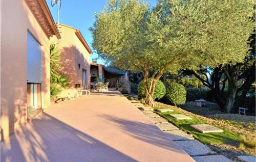 Eyragues House | Stunning Home In Eyragues