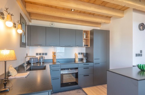 Bergers Apartment | Stylish ski-in duplex at Alpe d'Huez