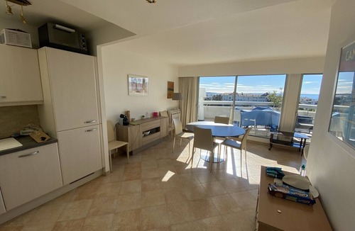 California - Pezou Apartment | Superb 3 room apartment 10 minutes from the Croisette Montfleury district